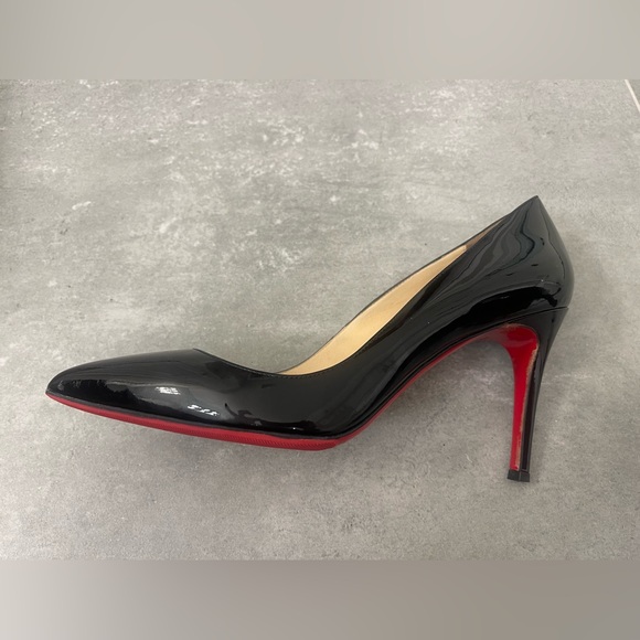 Christian Lounoutin patent leather 85mm heel, size 39 iconic red sole. - Picture 5 of 11